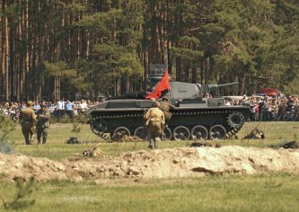 Ворсівка, 7 травня 2013 року. Реконструкція бою до Дня Перемоги