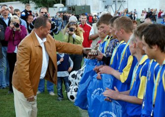 Фінал юнацького кубку УМВС  з футболу у Малині - Гра, нагородження